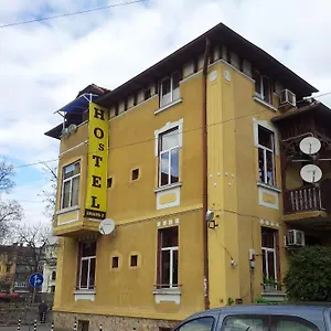 Hotel Shans 2